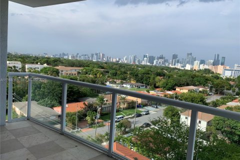 Copropriété à louer à Miami, Floride: 1 chambre, 66.33 m2 № 2031604 - photo 3