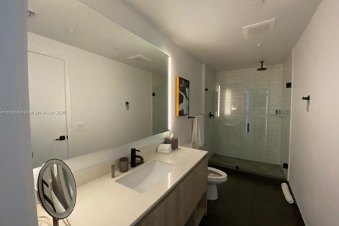 Condominio en venta en Miami, Florida, 1 dormitorio, 58.16 m2 № 2194035 - foto 16