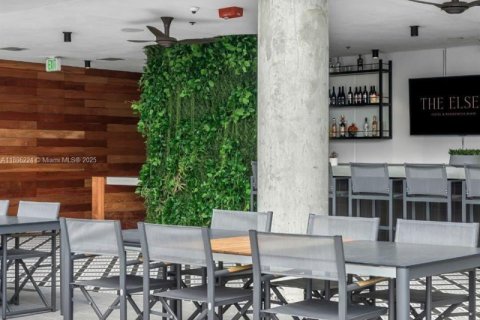 Condominio en venta en Miami, Florida, 1 dormitorio, 58.16 m2 № 2194035 - foto 9