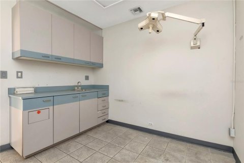 Commercial property in Clearwater, Florida 330.82 sq.m. № 2145041 - photo 15