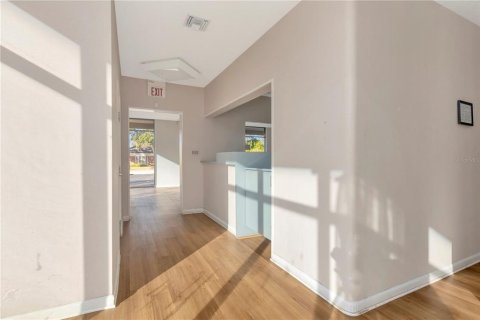 Commercial property in Clearwater, Florida 330.82 sq.m. № 2145041 - photo 10