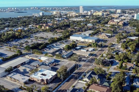 Commercial property in Clearwater, Florida 330.82 sq.m. № 2145041 - photo 4