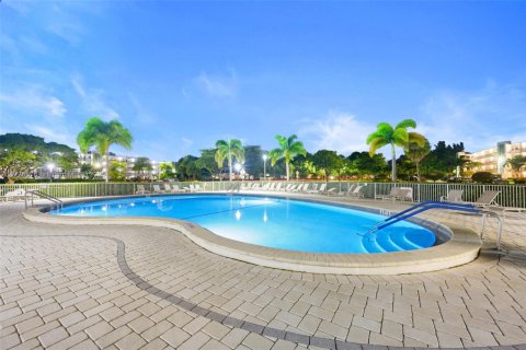 Copropriété à vendre à Deerfield Beach, Floride: 2 chambres, 76.18 m2 № 2027186 - photo 24