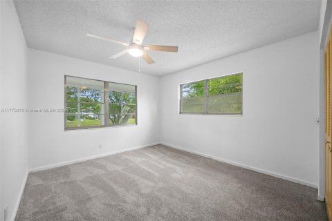 Copropriété à vendre à Deerfield Beach, Floride: 2 chambres, 76.18 m2 № 2027186 - photo 19