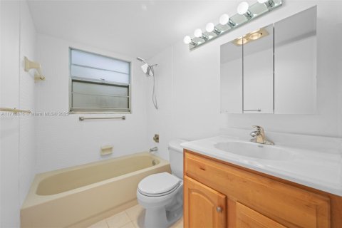 Copropriété à vendre à Deerfield Beach, Floride: 2 chambres, 76.18 m2 № 2027186 - photo 20