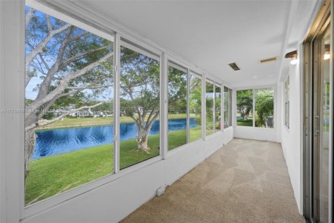 Copropriété à vendre à Deerfield Beach, Floride: 2 chambres, 76.18 m2 № 2027186 - photo 5