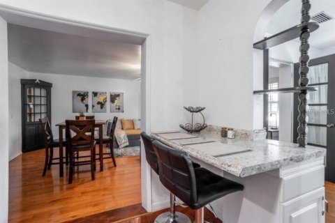 Villa ou maison à vendre à Orlando, Floride: 7 chambres, 266.26 m2 № 2130462 - photo 6