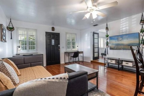 Villa ou maison à vendre à Orlando, Floride: 7 chambres, 266.26 m2 № 2130462 - photo 9