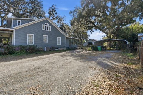 House in Crescent City, Florida 4 bedrooms, 241.55 sq.m. № 2144729 - photo 28