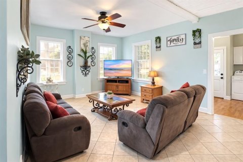 House in Crescent City, Florida 4 bedrooms, 241.55 sq.m. № 2144729 - photo 13