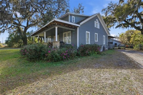 House in Crescent City, Florida 4 bedrooms, 241.55 sq.m. № 2144729 - photo 4