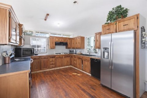 House in Crescent City, Florida 4 bedrooms, 241.55 sq.m. № 2144729 - photo 6