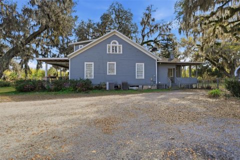 House in Crescent City, Florida 4 bedrooms, 241.55 sq.m. № 2144729 - photo 29