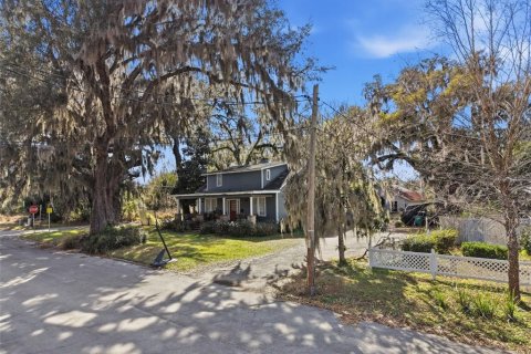 House in Crescent City, Florida 4 bedrooms, 241.55 sq.m. № 2144729 - photo 3