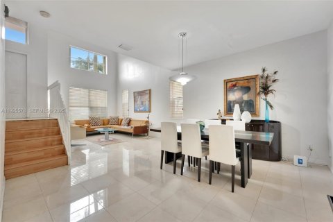 Casa en venta en Weston, Florida, 4 dormitorios, 194.26 m2 № 1983944 - foto 4