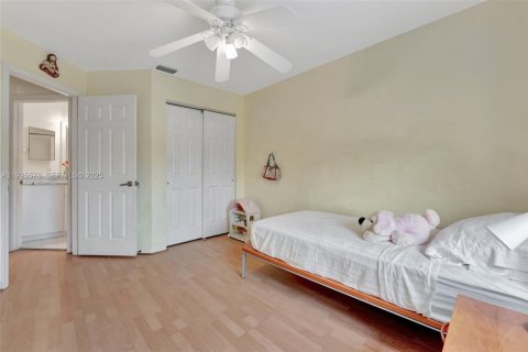 Casa en venta en Weston, Florida, 4 dormitorios, 194.26 m2 № 1983944 - foto 18