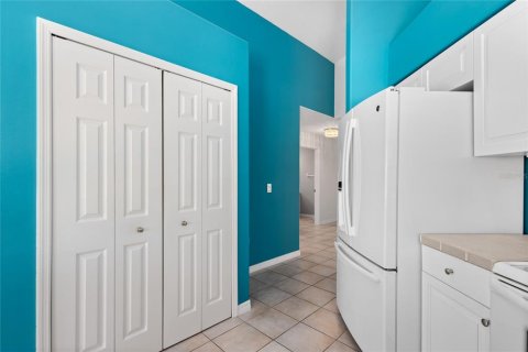 House in Punta Gorda, Florida 2 bedrooms, 185.9 sq.m. № 1648824 - photo 13