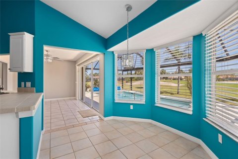 House in Punta Gorda, Florida 2 bedrooms, 185.9 sq.m. № 1648824 - photo 9