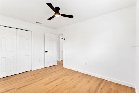 Casa en venta en Tampa, Florida, 3 dormitorios, 106.84 m2 № 2219247 - foto 16