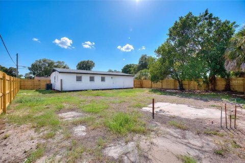 Casa en venta en Tampa, Florida, 3 dormitorios, 106.84 m2 № 2219247 - foto 25