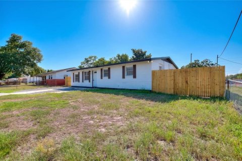 Casa en venta en Tampa, Florida, 3 dormitorios, 106.84 m2 № 2219247 - foto 24