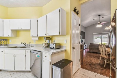 House in Valrico, Florida 3 bedrooms, 120.77 sq.m. № 1876402 - photo 13