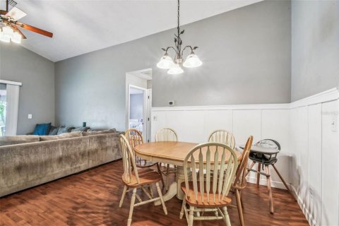 House in Valrico, Florida 3 bedrooms, 120.77 sq.m. № 1876402 - photo 8