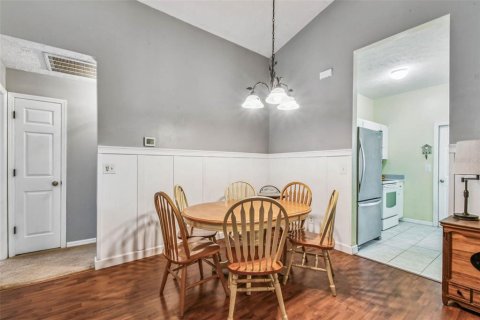 House in Valrico, Florida 3 bedrooms, 120.77 sq.m. № 1876402 - photo 7