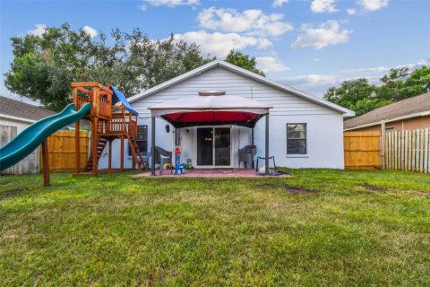 House in Valrico, Florida 3 bedrooms, 120.77 sq.m. № 1876402 - photo 23