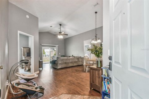 House in Valrico, Florida 3 bedrooms, 120.77 sq.m. № 1876402 - photo 5
