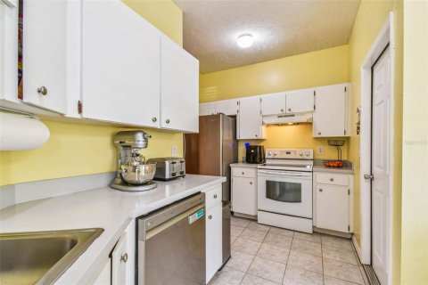 House in Valrico, Florida 3 bedrooms, 120.77 sq.m. № 1876402 - photo 11