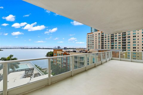 Condominio en venta en Miami, Florida, 3 dormitorios, 155.98 m2 № 1984283 - foto 26
