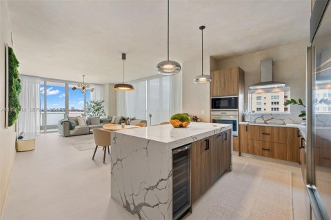Condominio en venta en Miami, Florida, 3 dormitorios, 155.98 m2 № 1984283 - foto 1