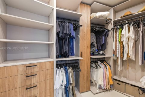 Condominio en venta en Miami, Florida, 3 dormitorios, 155.98 m2 № 1984283 - foto 16