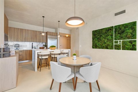 Condominio en venta en Miami, Florida, 3 dormitorios, 155.98 m2 № 1984283 - foto 8