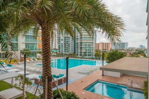Copropriété à vendre à Sunny Isles Beach, Floride: 3 chambres, 141.58 m2 № 2254917 - photo 28