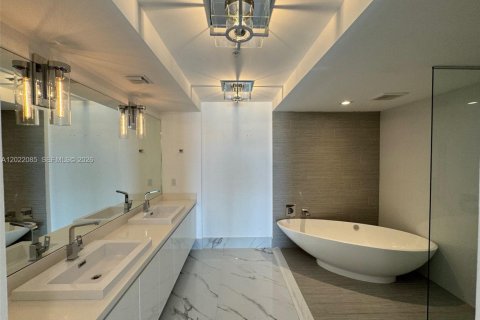 Copropriété à vendre à Sunny Isles Beach, Floride: 3 chambres, 141.58 m2 № 2254917 - photo 16
