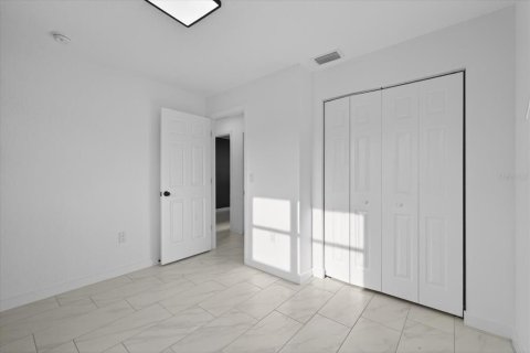 Casa en venta en Largo, Florida, 4 dormitorios, 102.19 m2 № 2092236 - foto 18