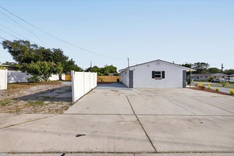 Casa en venta en Largo, Florida, 4 dormitorios, 102.19 m2 № 2092236 - foto 5