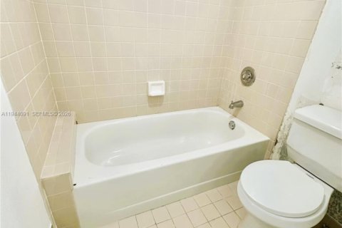 Condominio en venta en Homestead, Florida, 2 dormitorios, 80.17 m2 № 2001322 - foto 24