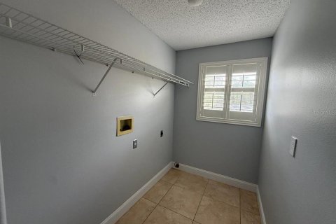 Villa ou maison à louer à Wesley Chapel, Floride: 4 chambres, 270.35 m2 № 1912768 - photo 23