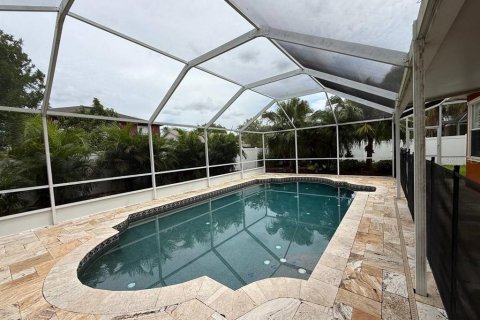 Villa ou maison à louer à Wesley Chapel, Floride: 4 chambres, 270.35 m2 № 1912768 - photo 24
