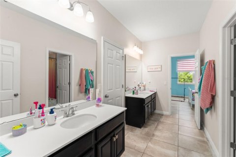 House in DeLand, Florida 4 bedrooms, 332.87 sq.m. № 1757533 - photo 29