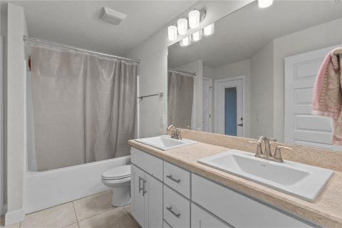 Villa ou maison à vendre à North Port, Floride: 4 chambres, 216.37 m2 № 2419258 - photo 30