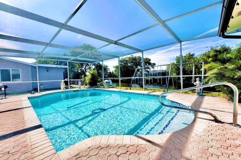 House in Sunrise, Florida 5 bedrooms, 193.7 sq.m. № 2170077 - photo 3