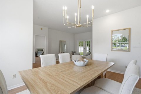 House in Lutz, Florida 3 bedrooms, 169.55 sq.m. № 2221418 - photo 7