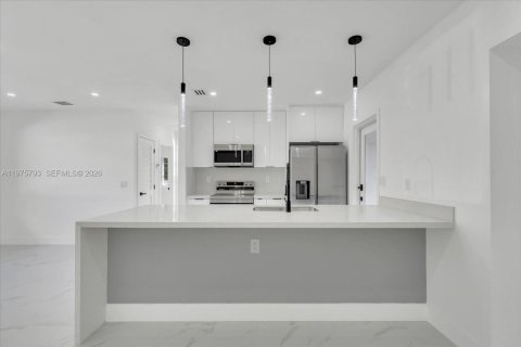 Villa ou maison à vendre à North Miami, Floride: 3 chambres, 124.49 m2 № 2040068 - photo 8
