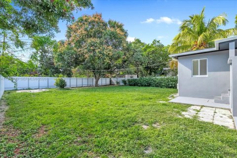 Villa ou maison à vendre à North Miami, Floride: 3 chambres, 124.49 m2 № 2040068 - photo 21