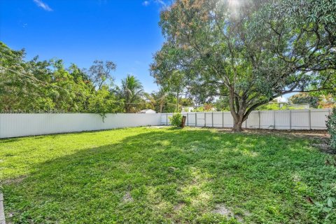 Villa ou maison à vendre à North Miami, Floride: 3 chambres, 124.49 m2 № 2040068 - photo 20