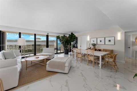 Condominio en venta en Miami, Florida, 2 dormitorios, 174.84 m2 № 2179057 - foto 5